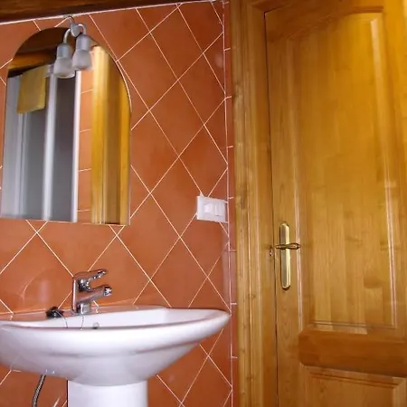 Casa Rural La Torre De Espinama Chambre photo